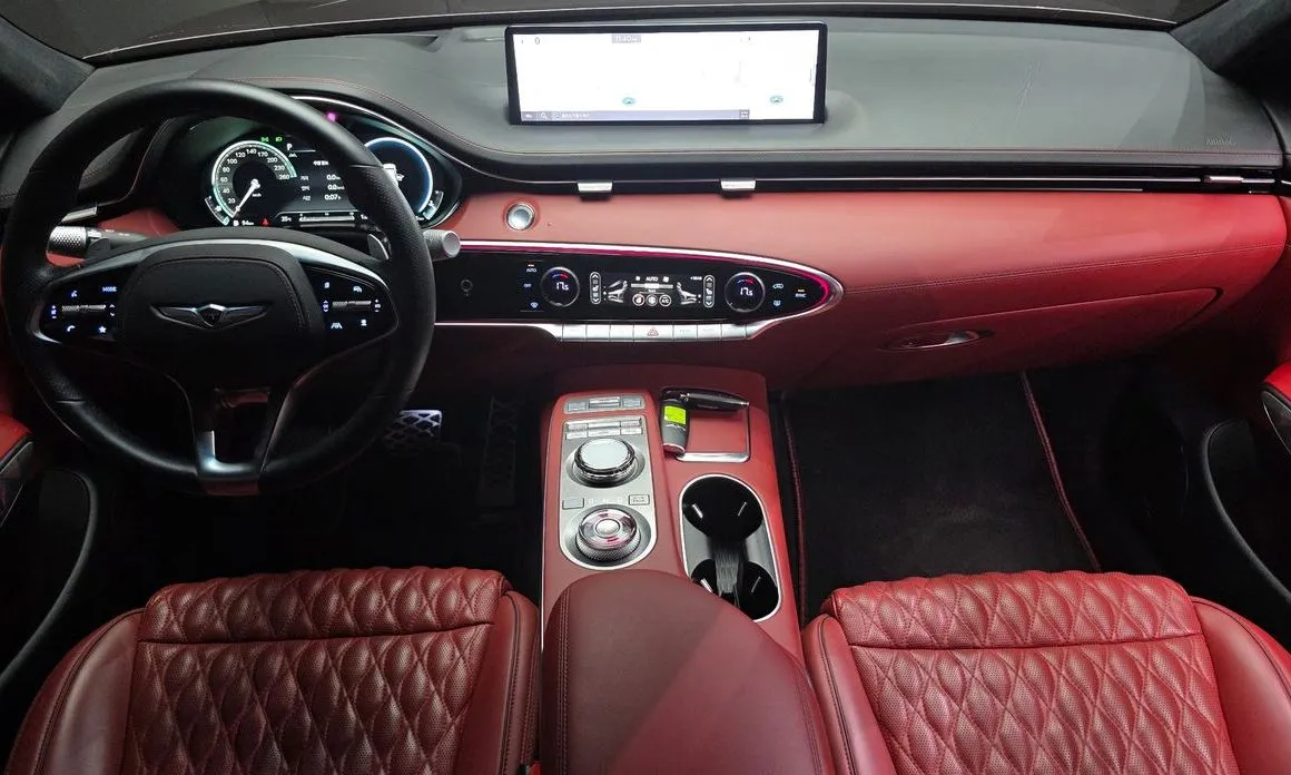 Genesis GV70 — фото 10