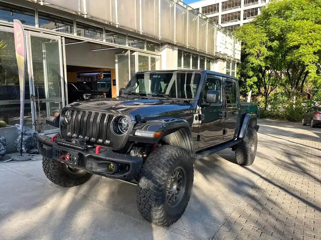 Jeep Gladiator — фото 1