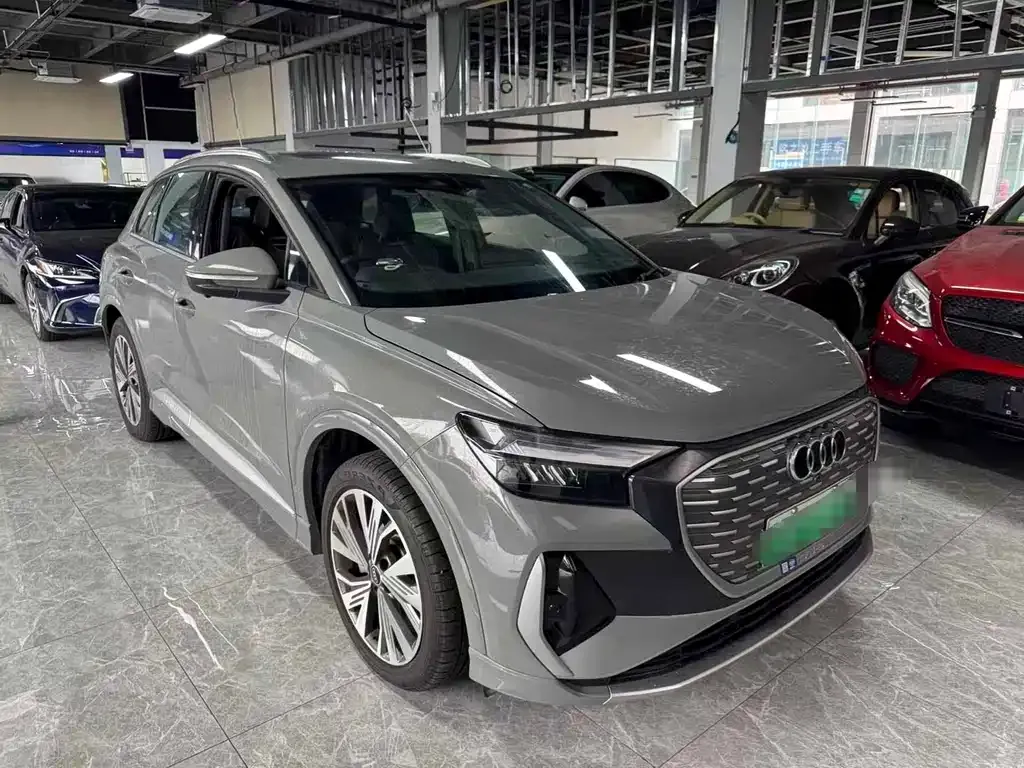 Audi Q4 e-tron — фото 10