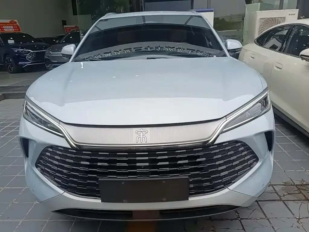 BYD L DM-i — фото 4