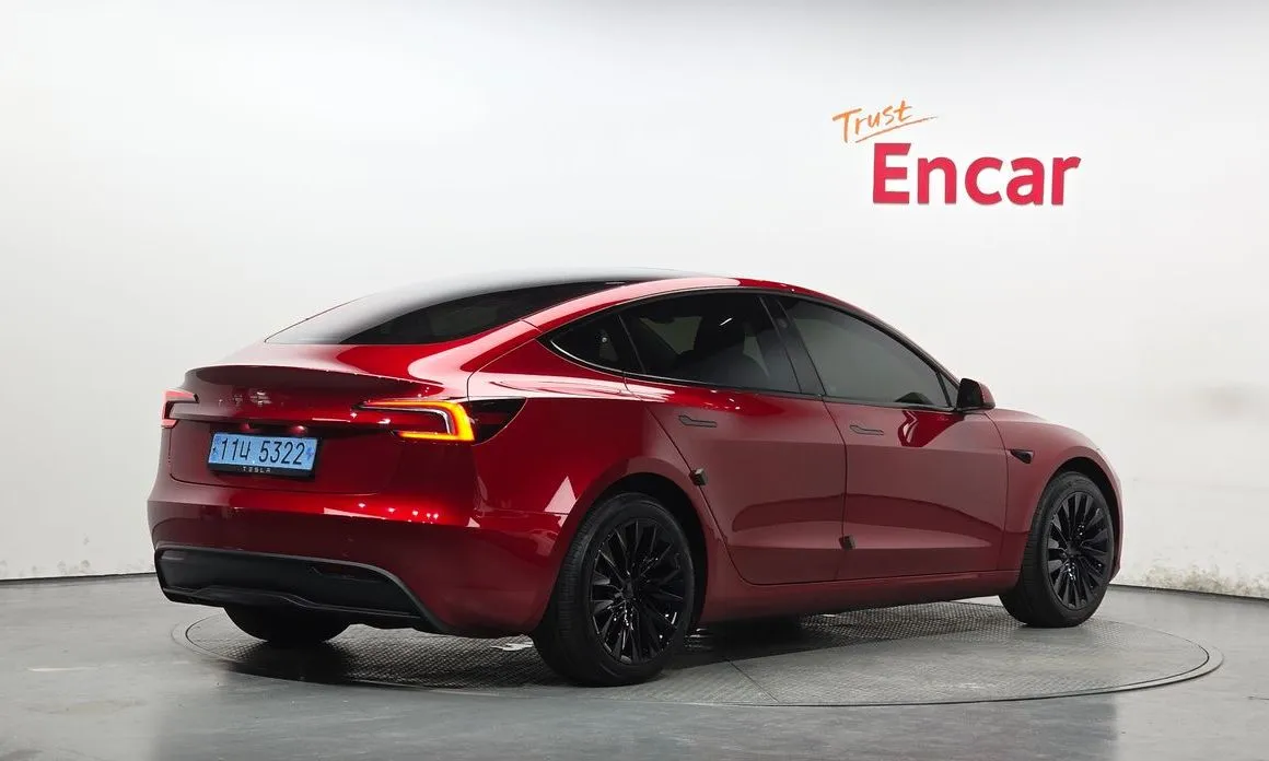 Tesla Model 3 — фото 4