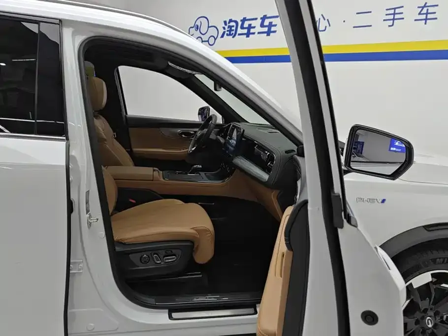 GAC Motor Trumpchi ES9 — фото 3