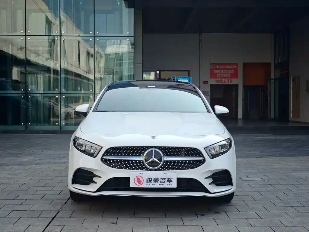 Mercedes-Benz A-Class — фото 9