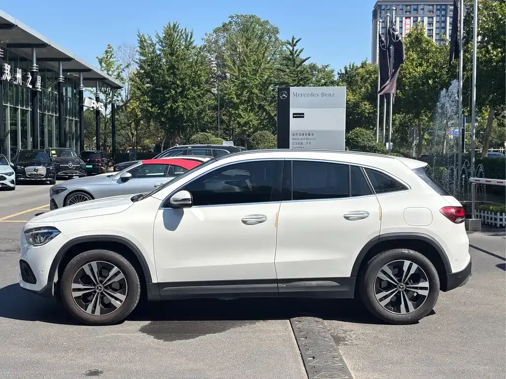 Mercedes-Benz GLA — фото 7