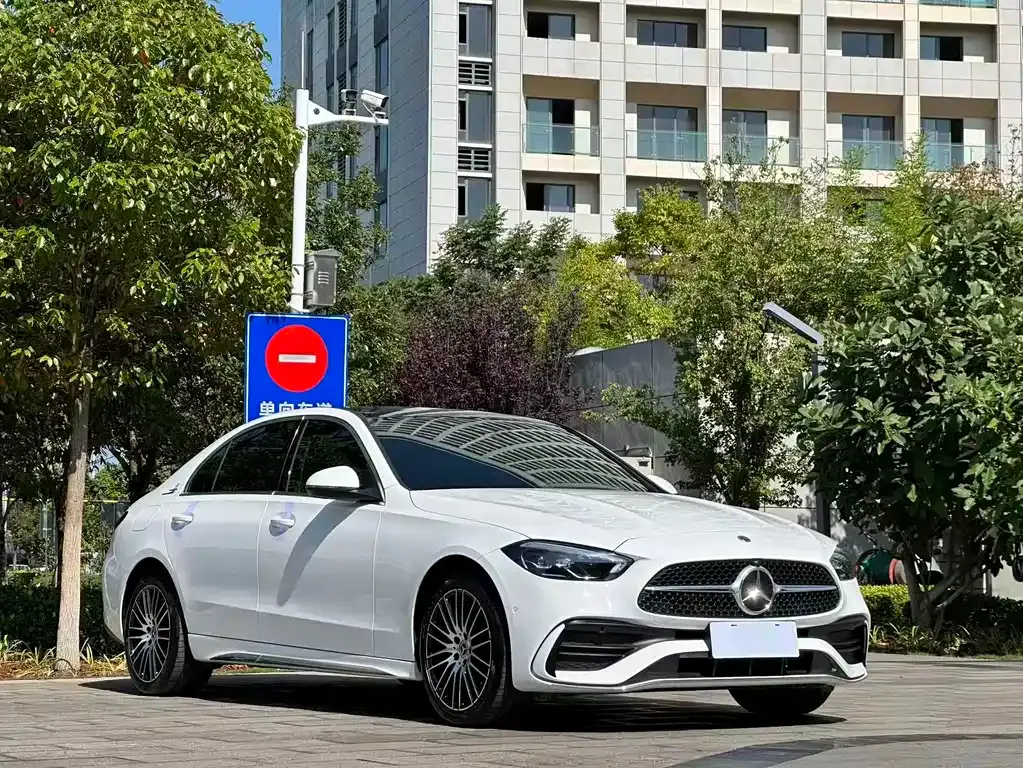 Mercedes-Benz C-Class — фото 10