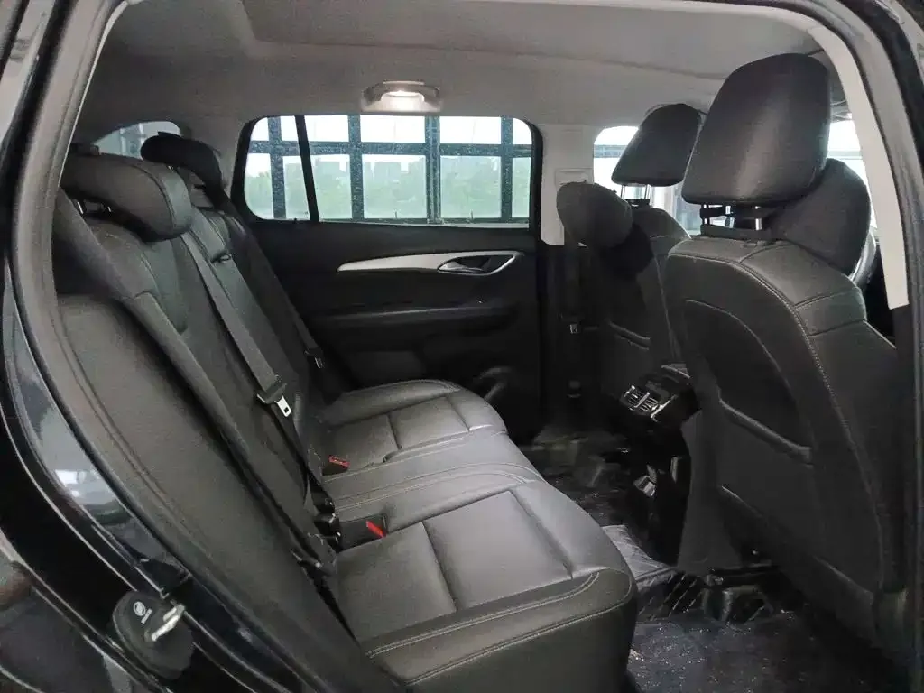Buick Envision Plus — фото 4
