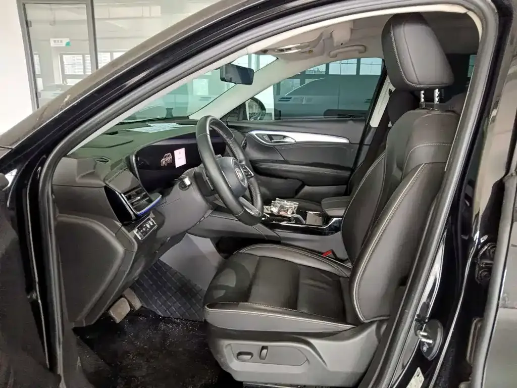 Buick Envision Plus — фото 7