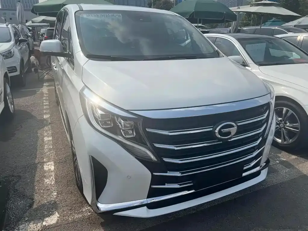 GAC Motor Trumpchi M8 — фото 9