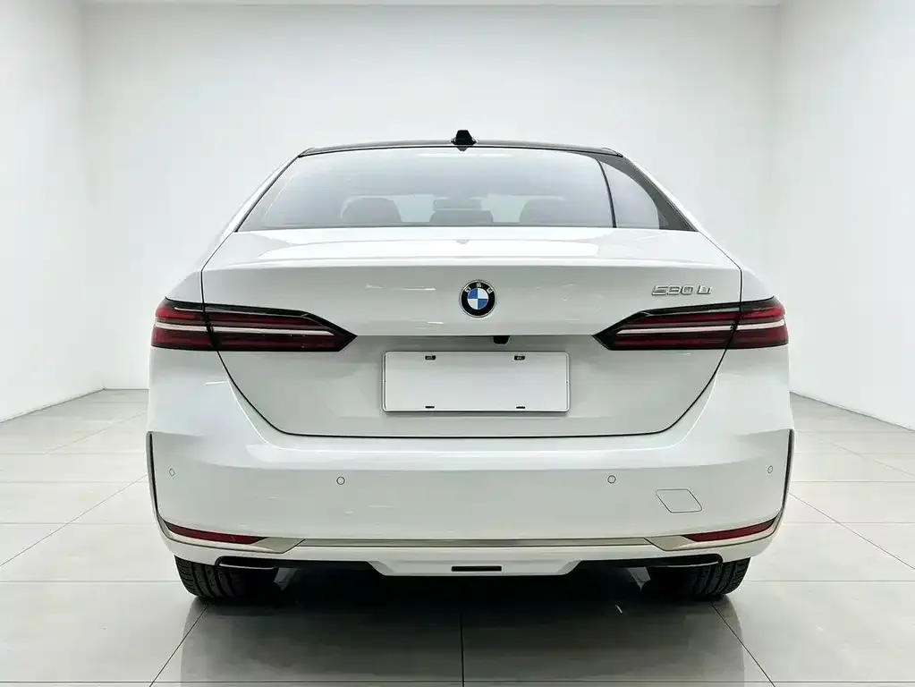 BMW 5 Series — фото 3