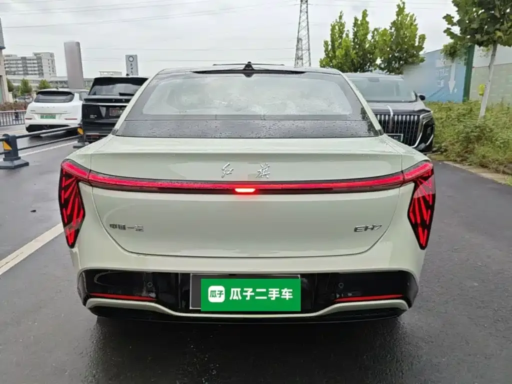 Hongqi EH7 — фото 8