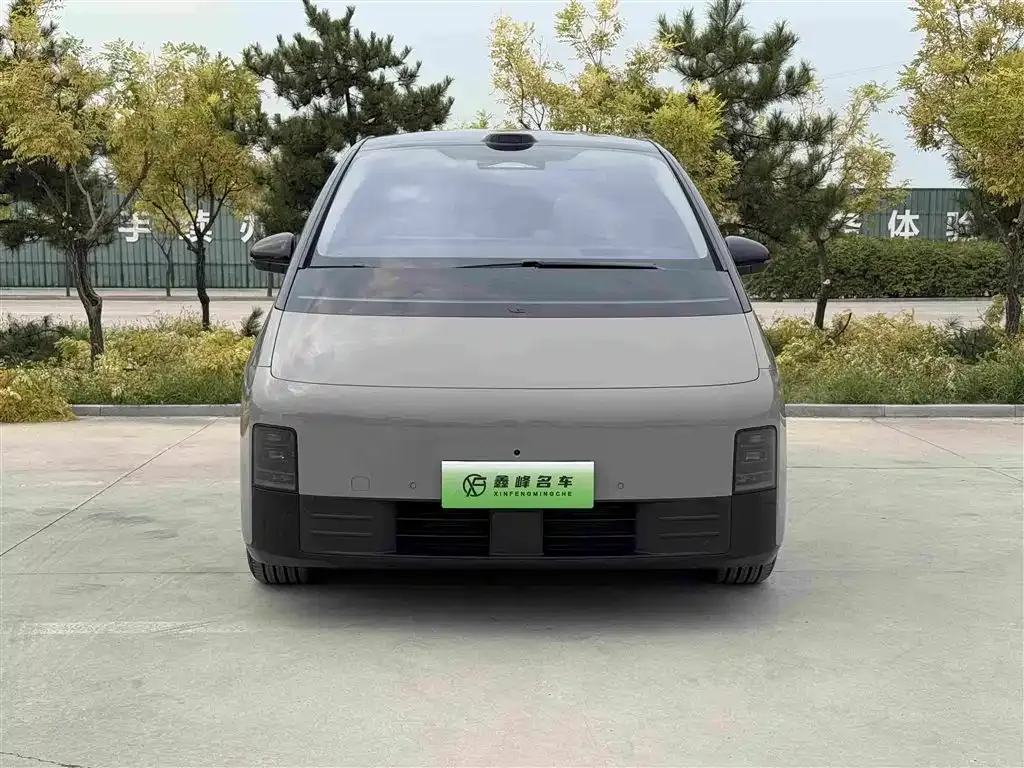 Li Auto MEGA — фото 6