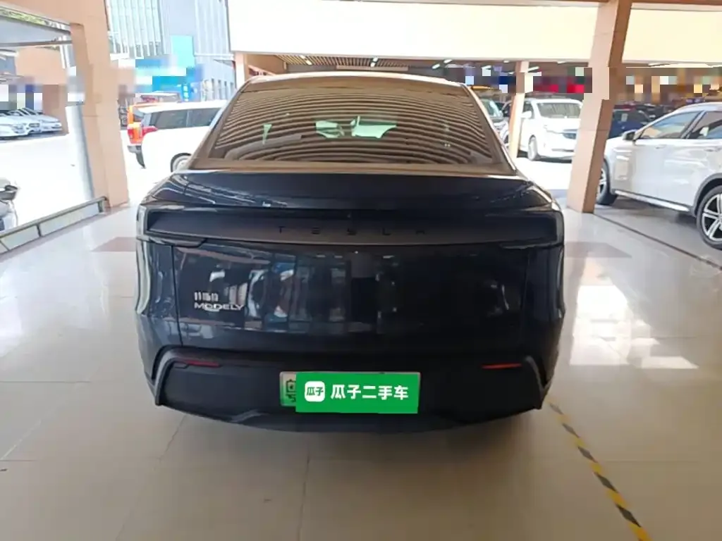 Tesla Model Y — фото 3
