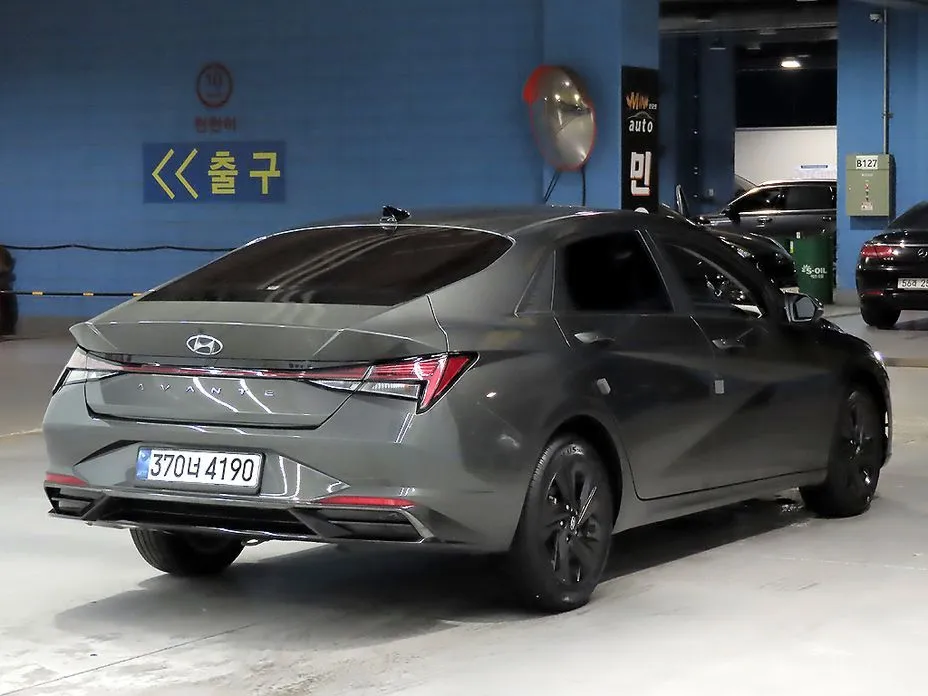 Hyundai AVANTE — фото 2