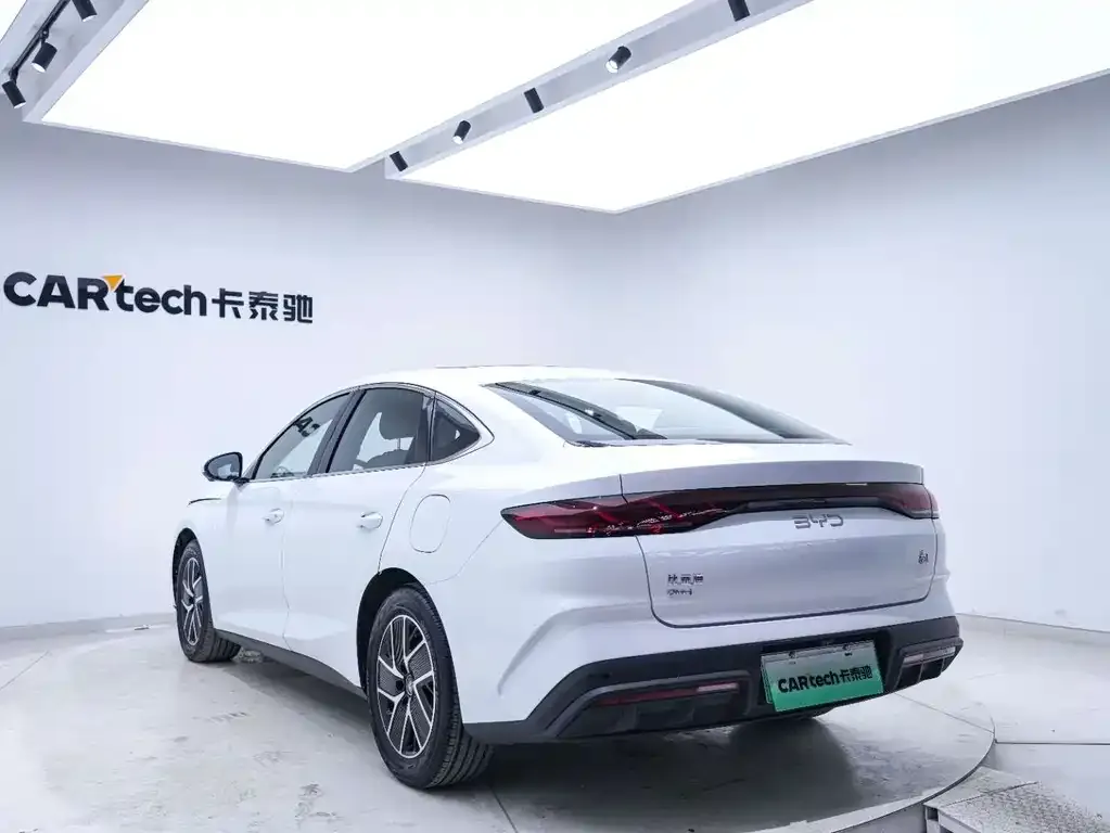 BYD Qin L — фото 9