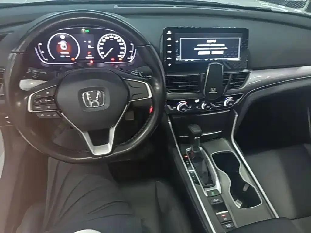 Honda Accord — фото 5