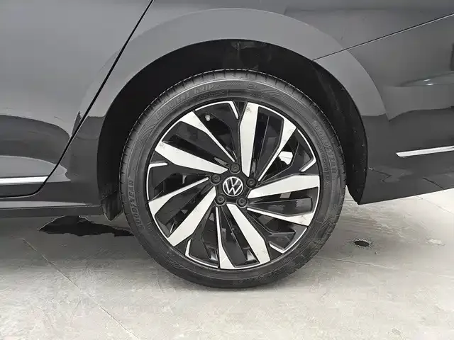 Volkswagen Passat — фото 4