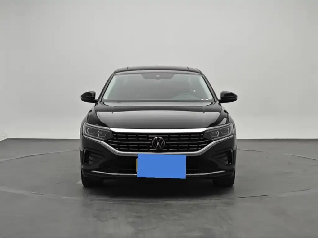 Volkswagen Passat — фото 10