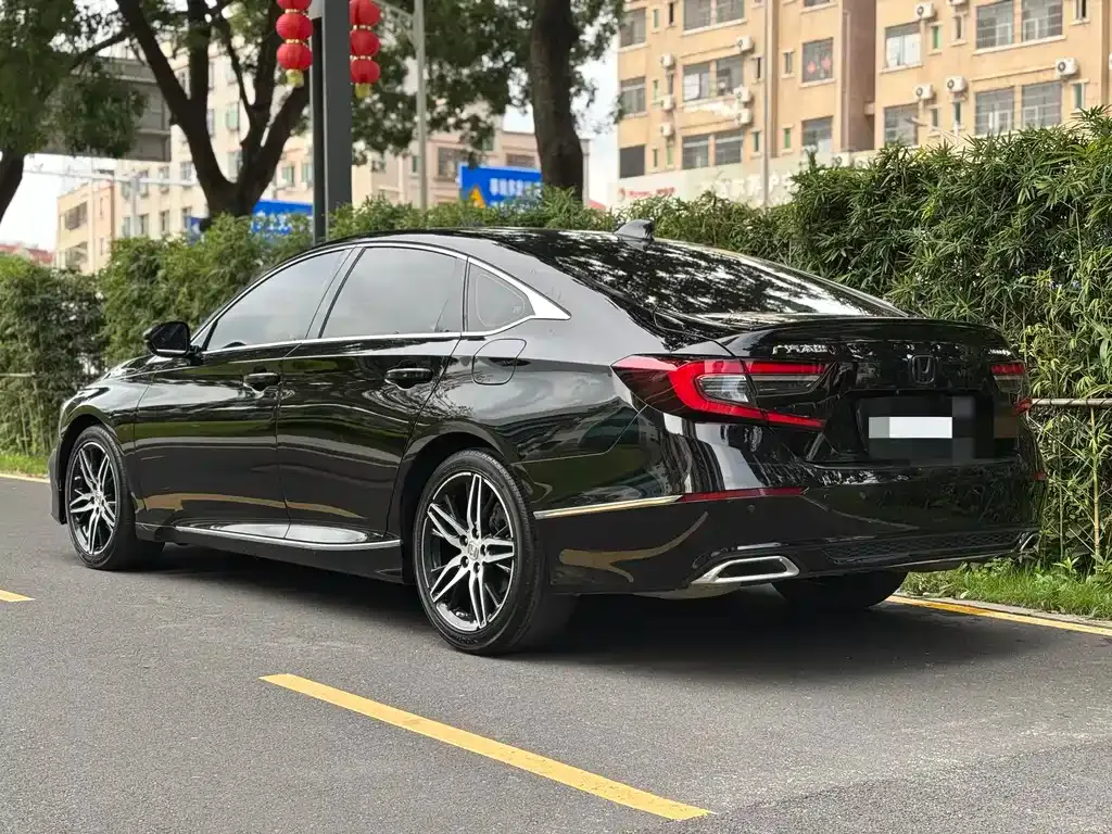 Honda Accord — фото 5