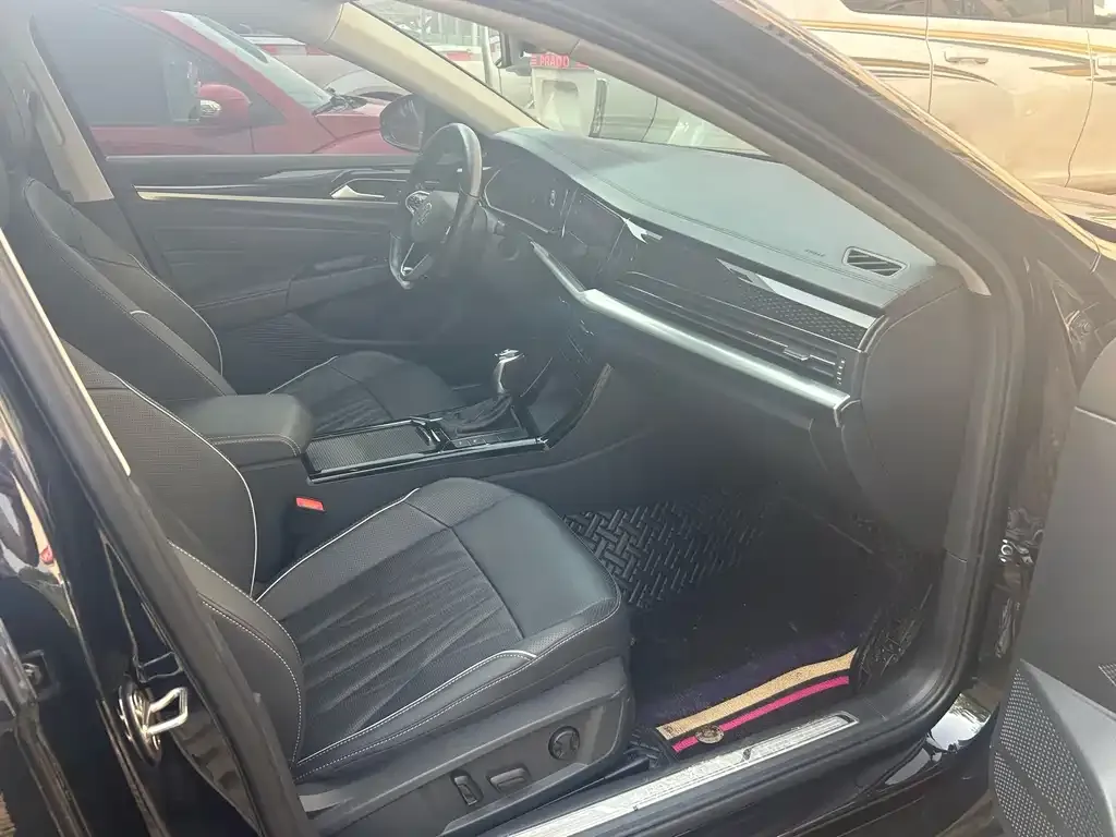 Volkswagen Passat — фото 8