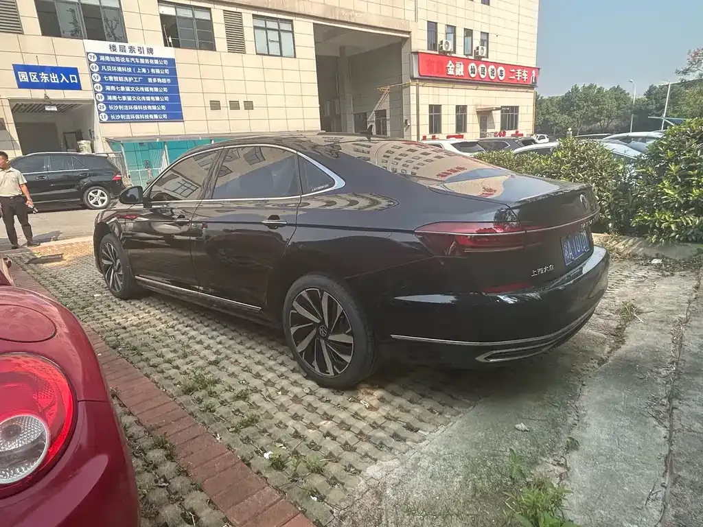 Volkswagen Passat — фото 6