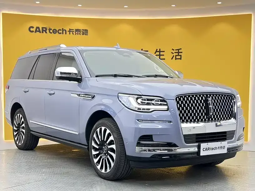 Lincoln Navigator — фото 1