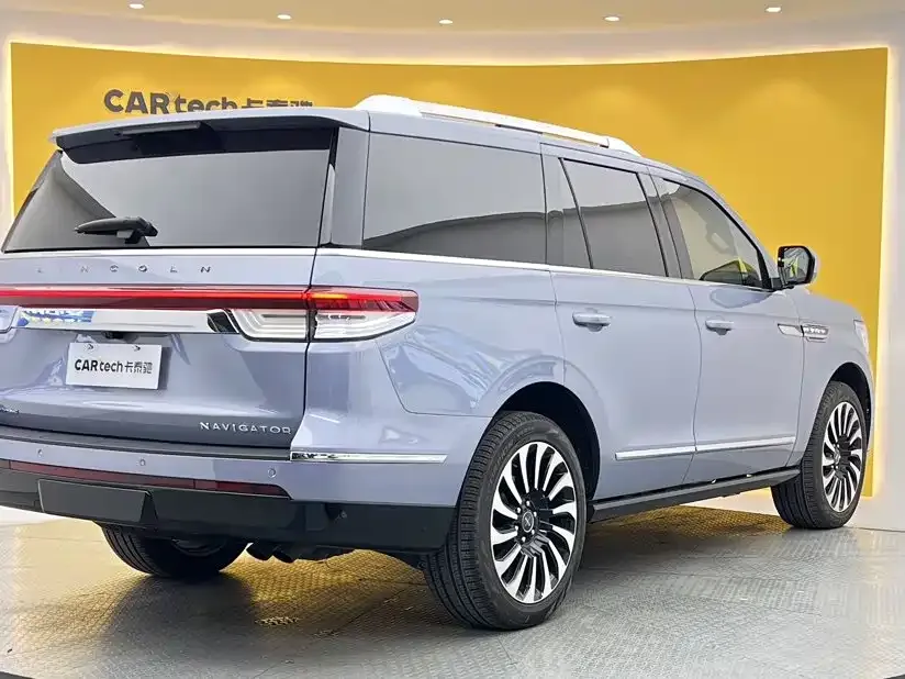 Lincoln Navigator — фото 4