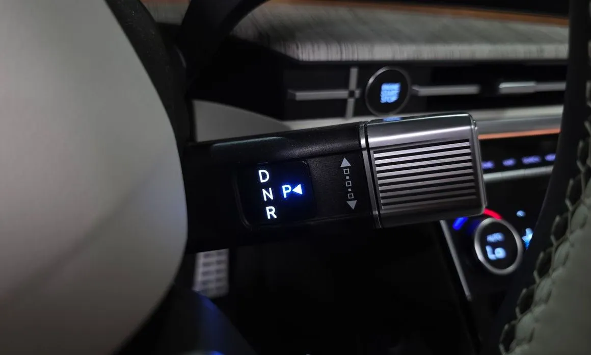 Hyundai Santafe — фото 5