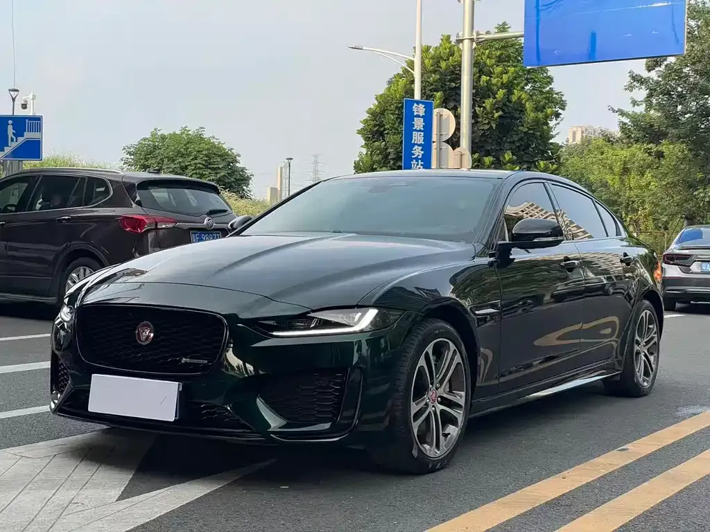 Jaguar XEL — фото 1