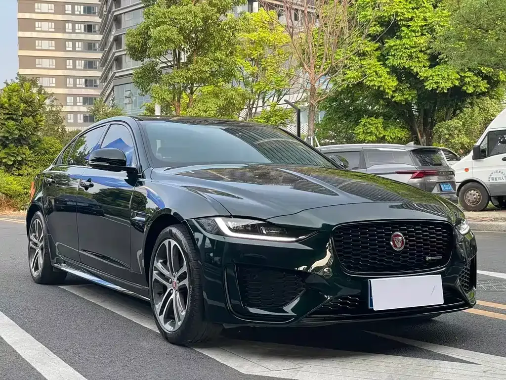 Jaguar XEL — фото 10
