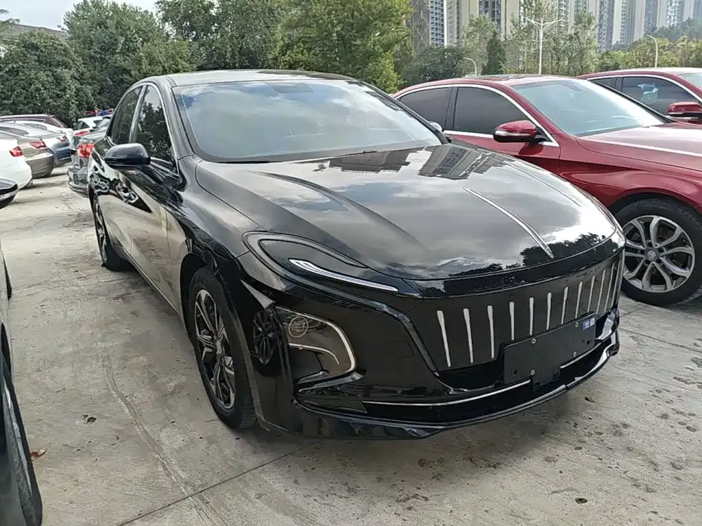 Hongqi E-QM5 — фото 9