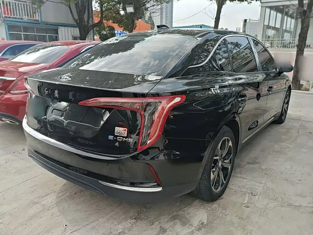 Hongqi E-QM5 — фото 5