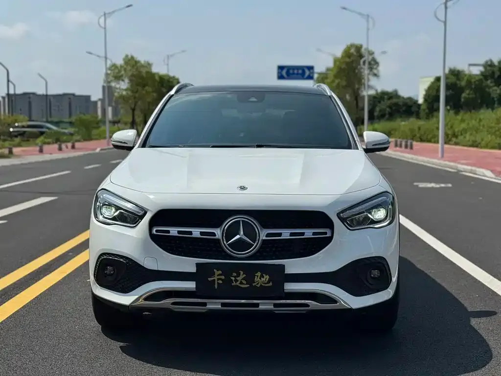 Mercedes-Benz GLA — фото 5