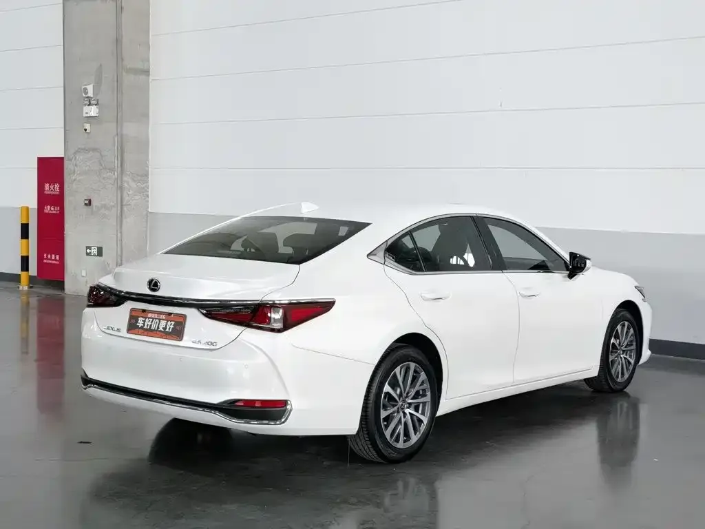Lexus ES — фото 2