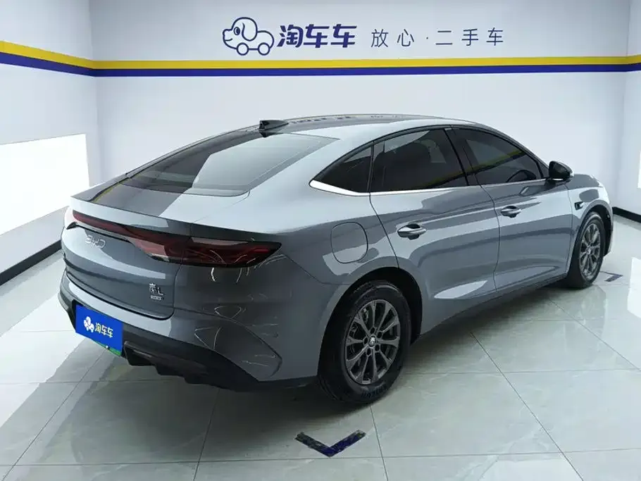 BYD Qin L — фото 9