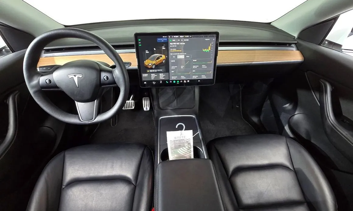 Tesla Model Y — фото 7