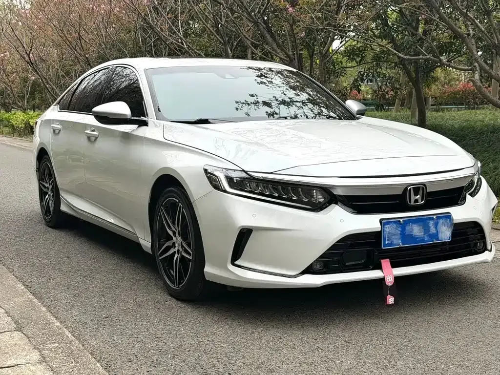 Honda Inspire — фото 1