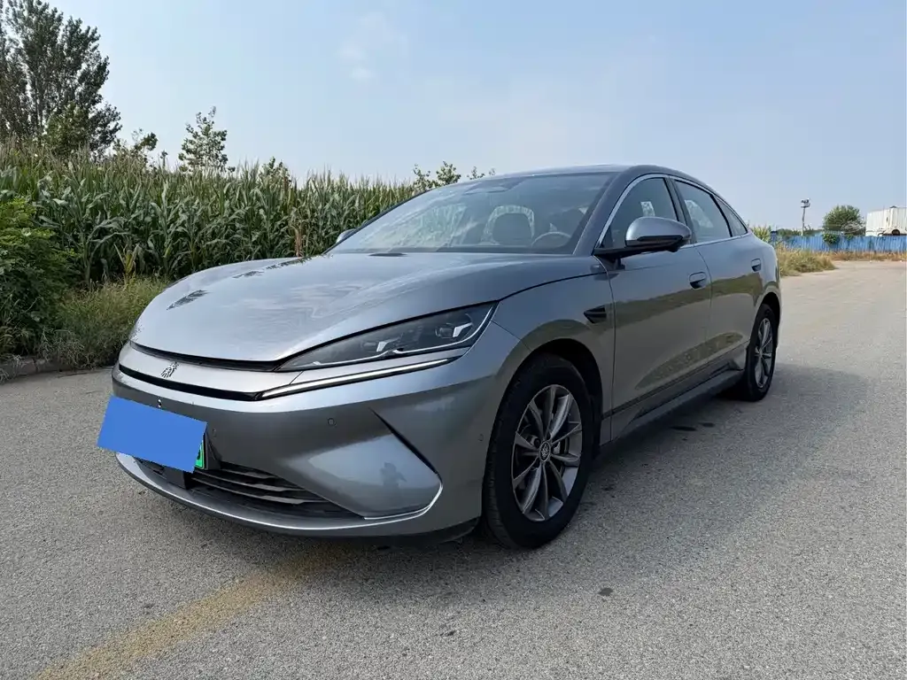 BYD Qin L — фото 1