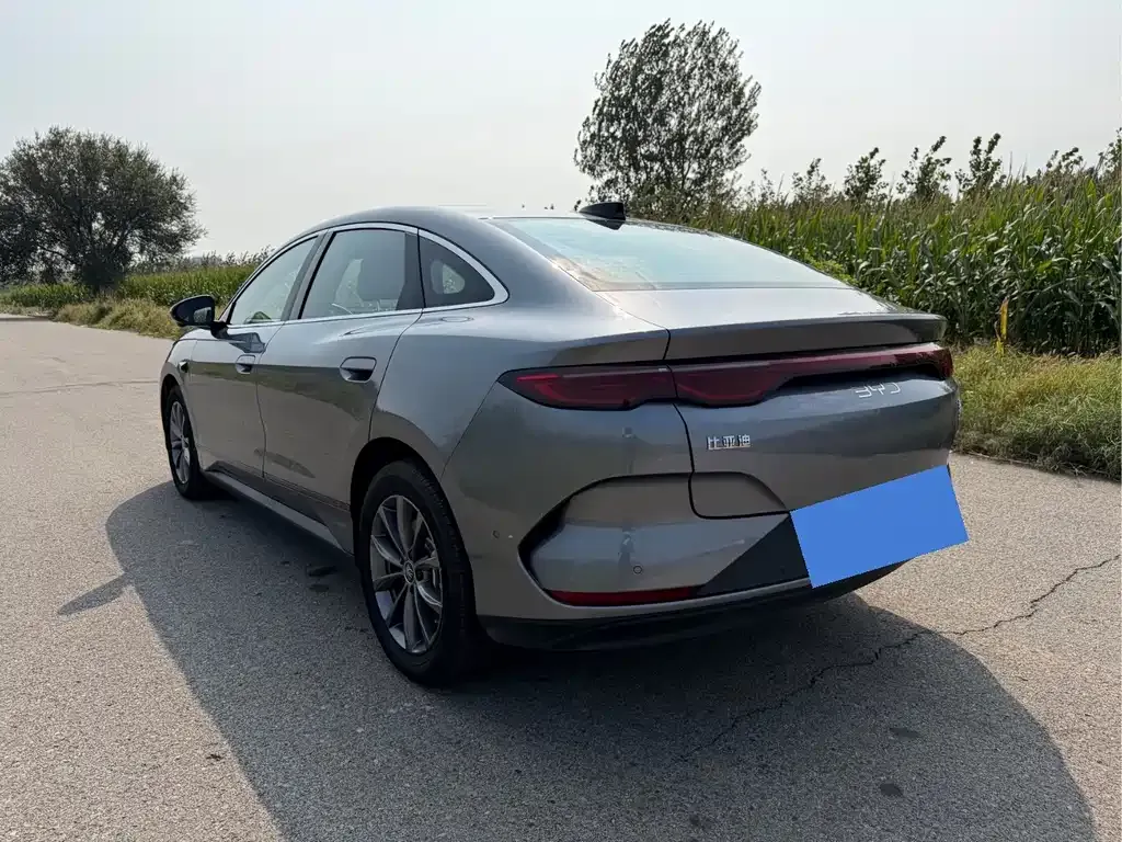 BYD Qin L — фото 7