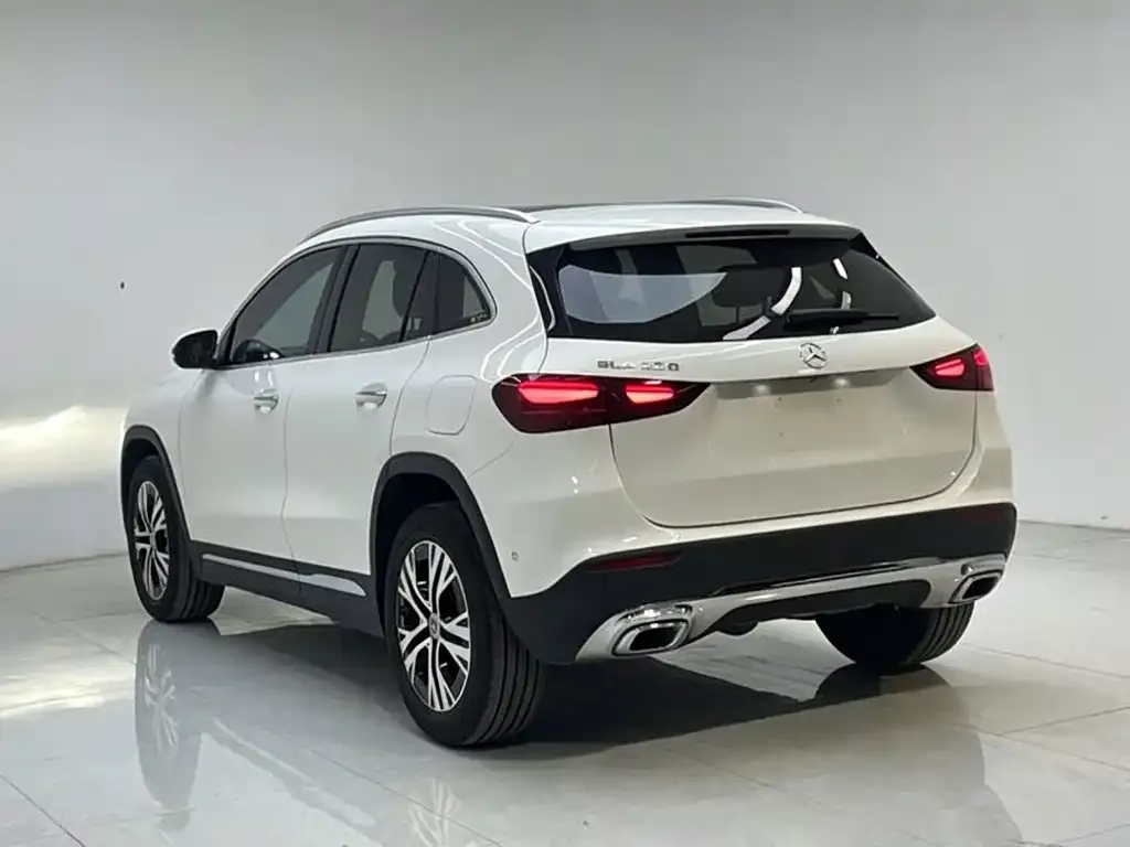Mercedes-Benz GLA — фото 4