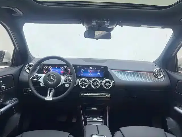 Mercedes-Benz GLA — фото 9