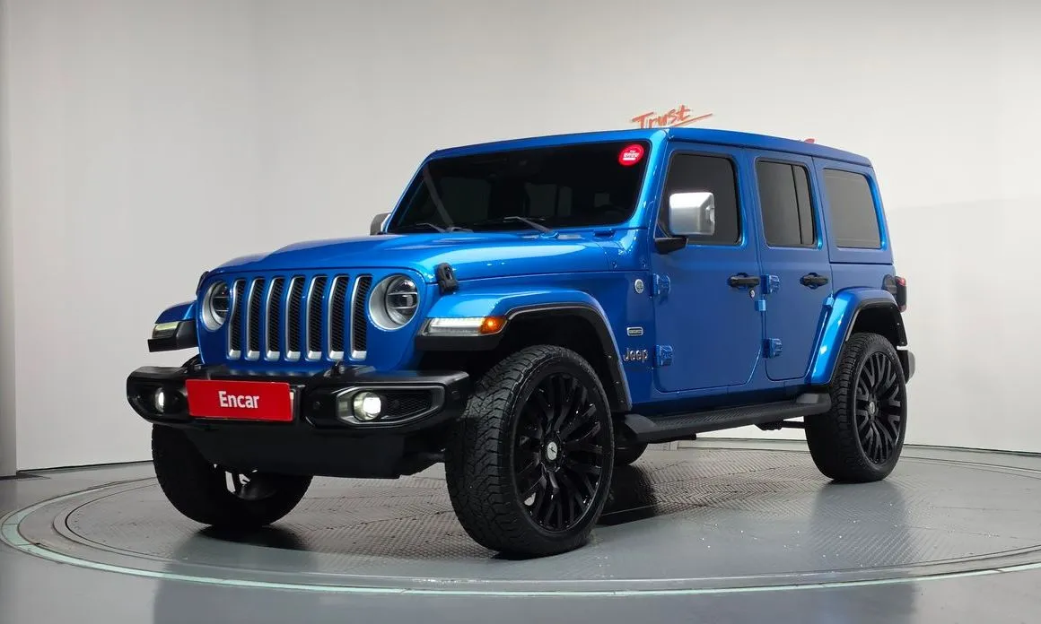 Jeep Wrangler — фото 1