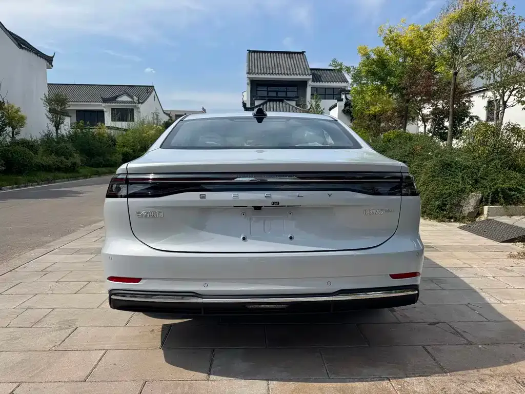 Geely Galaxy A7 EM — фото 3