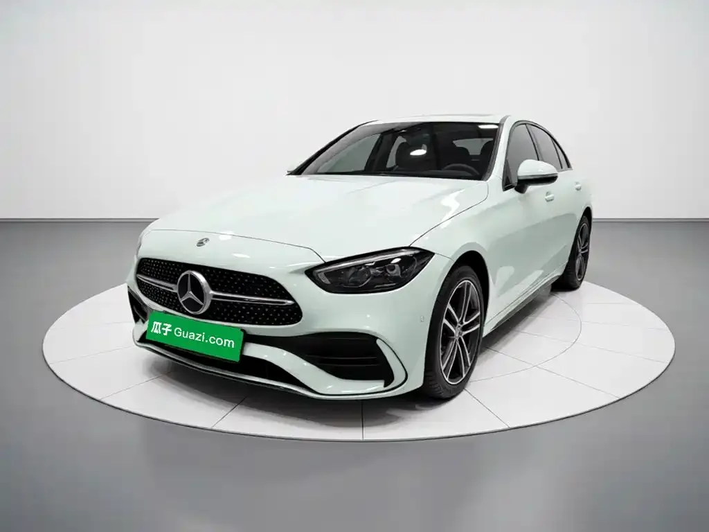 Mercedes-Benz C-Class — фото 1