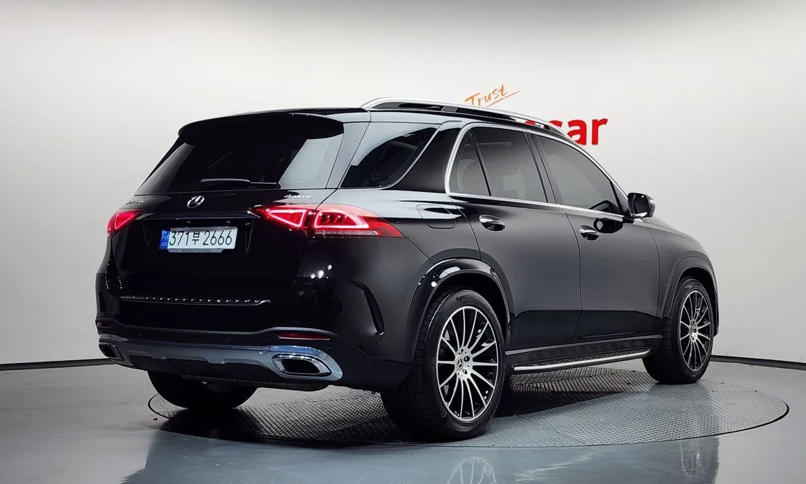 Mercedes-Benz GLE-Class — фото 10