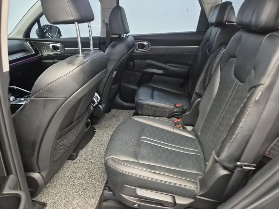 Kia Sorento — фото 9