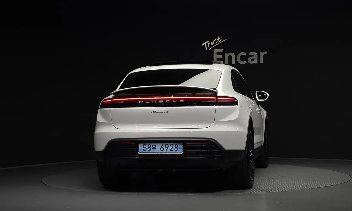 Porsche Macan — фото 3
