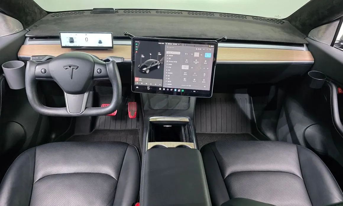 Tesla Model Y — фото 8