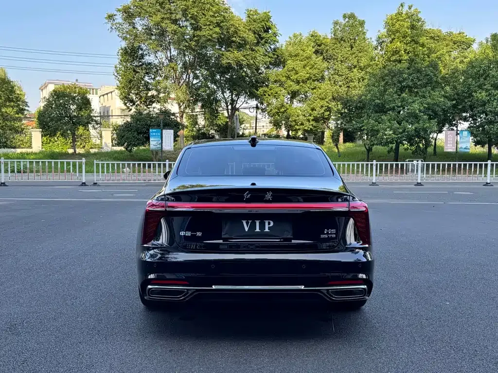 Hongqi H5 — фото 10