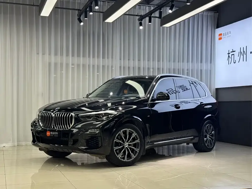 BMW X5 (Import) — фото 1