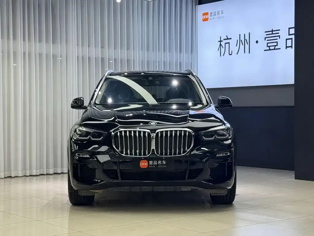BMW X5 (Import) — фото 5